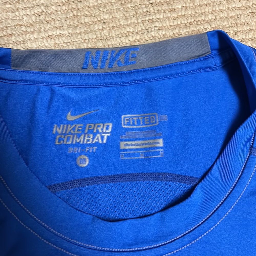 Nike pro fit combat Sleeveless workout shirt - Picture 2 of 3